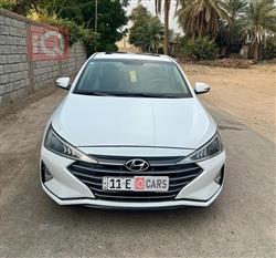 هیوندای ئەلەنترا